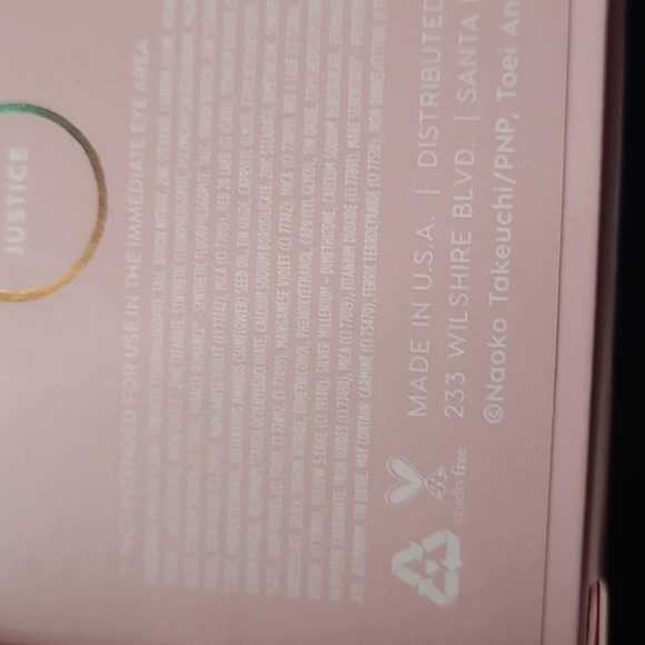 Colourpop x Sailor Moon eyeshadow face palette - Picture 11 of 13